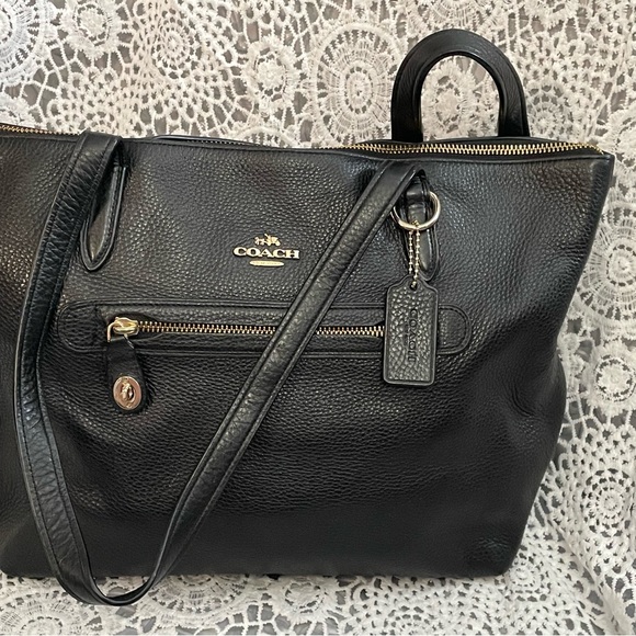 Coach - Picture 1 of 4